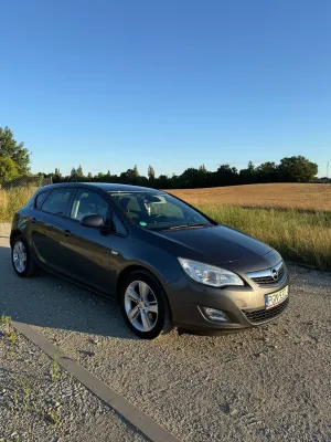 Opel Astra J (2009-2019) 1.7 CDTI DPF Edition 2011