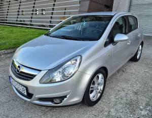 Opel Corsa D (2006-2014) 1.4 16V Innovation 2010