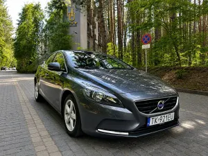 Volvo V40 II (2012-) D2 Momentum 2013