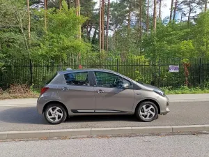Toyota Yaris III (2011-2019) Hybrid 100 Selection 2017