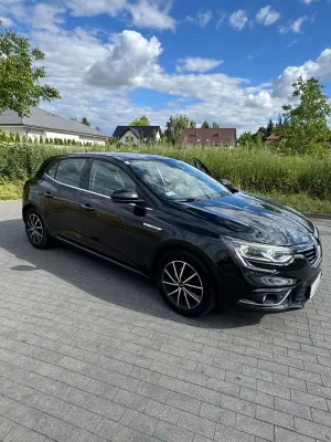 Renault Megane IV (2016-) ENERGY TCe 100 LIFE 2017