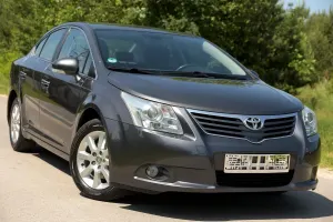 Toyota Avensis III (2009-) 1.8 Executive 2010