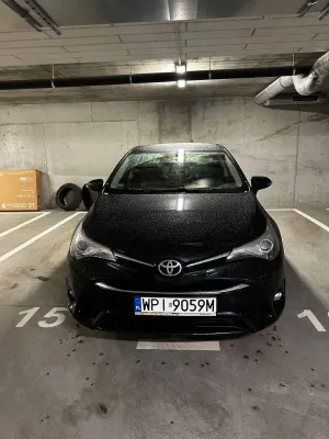 Toyota Avensis III (2009-) 2015