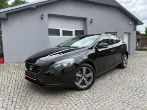 Volvo V40 II (2012-) D3 Geartronic Momentum 2012