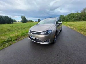 Chrysler Pacifica 2017