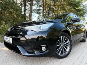 Toyota Avensis III (2009-) 1.8 Premium MS 2016