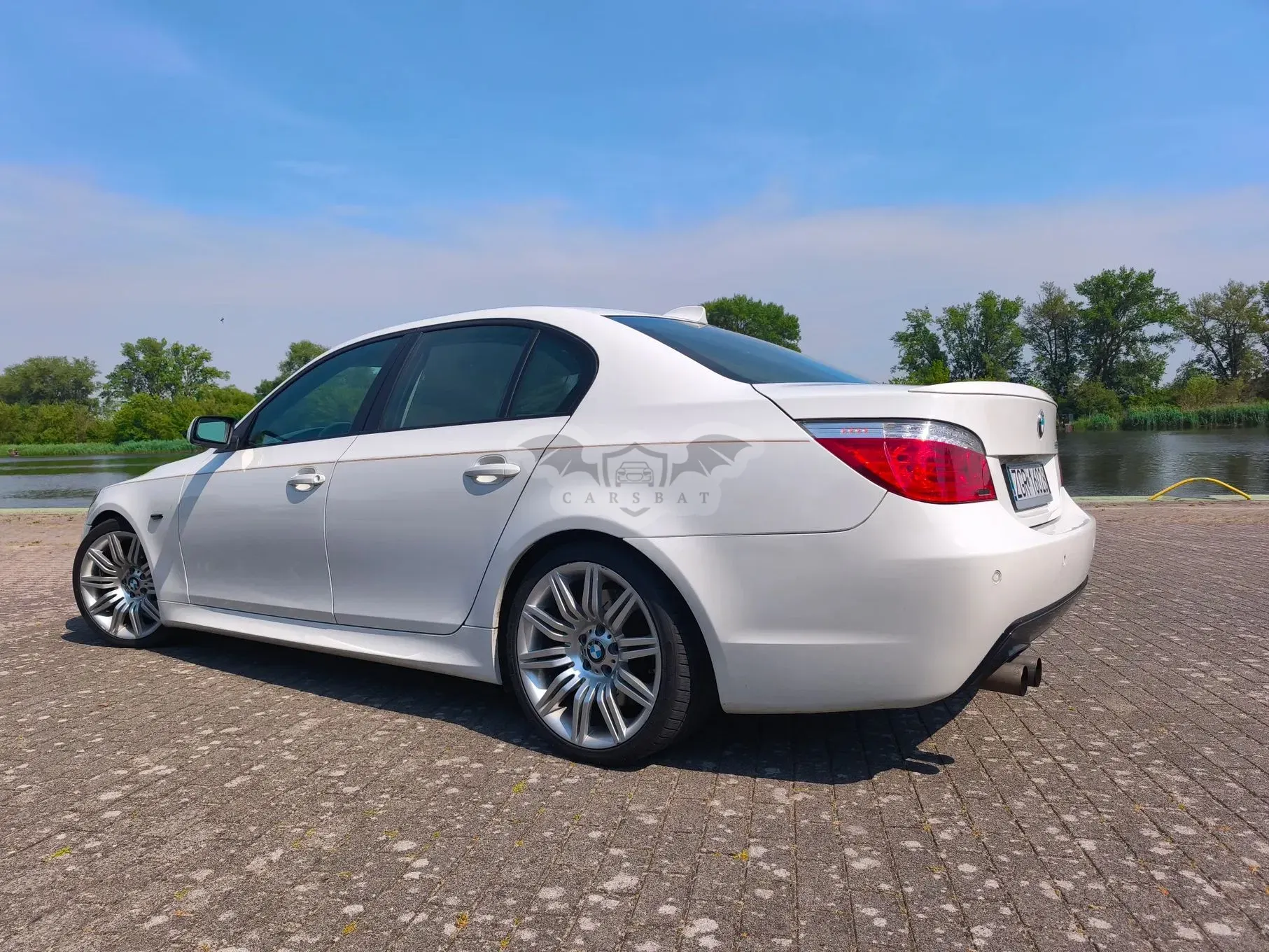 BMW 5 Series E60/E61 (2003-2010) 550i 2009