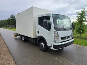 Nissan Cabstar 2012