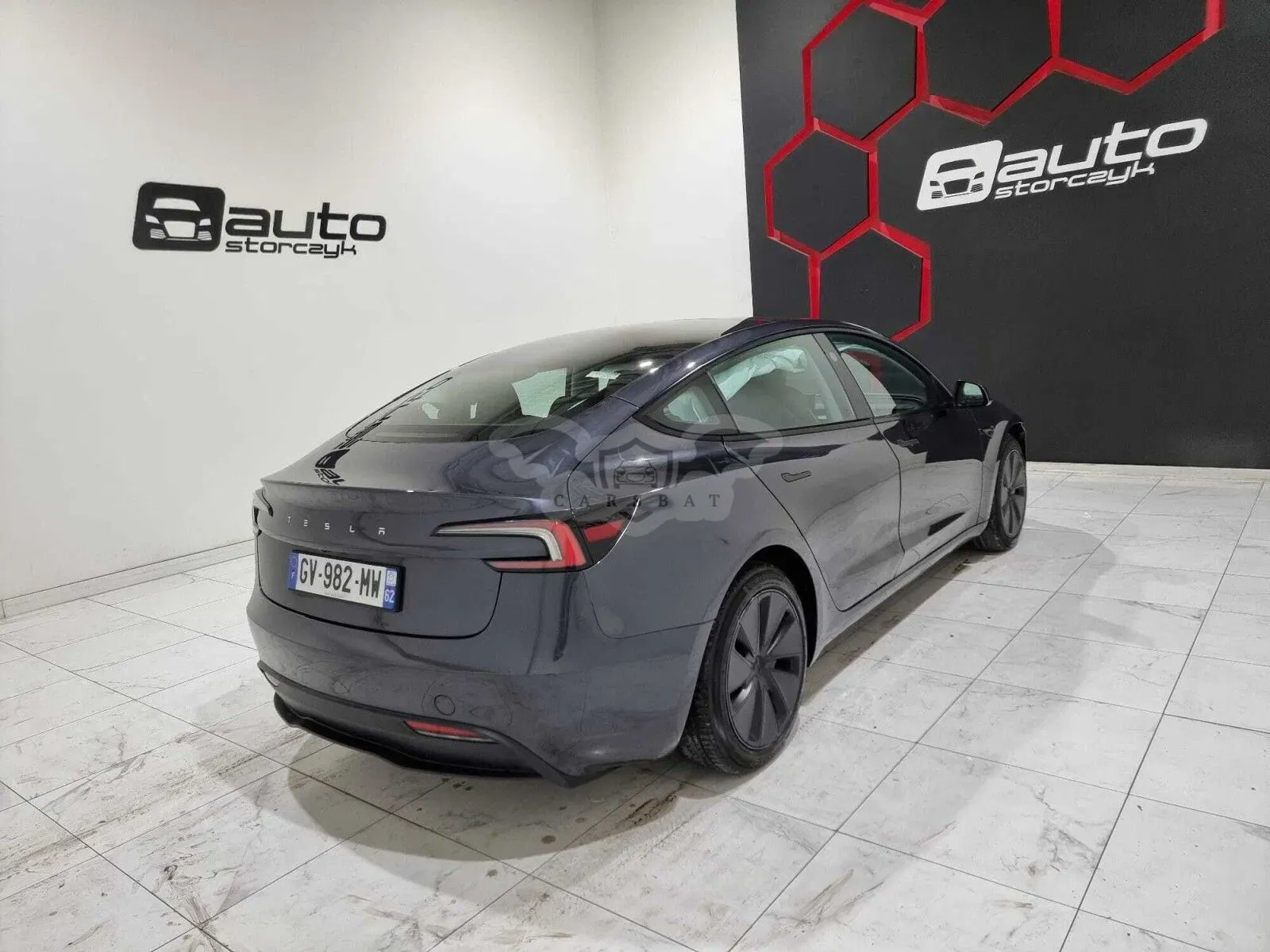 Tesla Model 3 2024