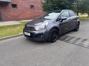 Kia Rio III (2011-) 1.4 Fifa World Cup Edition 2013