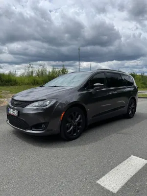 Chrysler Pacifica 2018