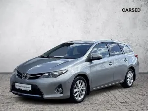Toyota Auris II (2012-) 1.6 Premium 2013