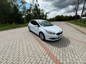 Kia Ceed II (2012-) 1.4 M 2012