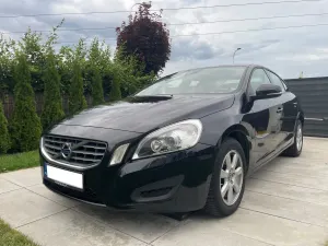 Volvo S60 II (2010-) D3 Geartronic Momentum 2011