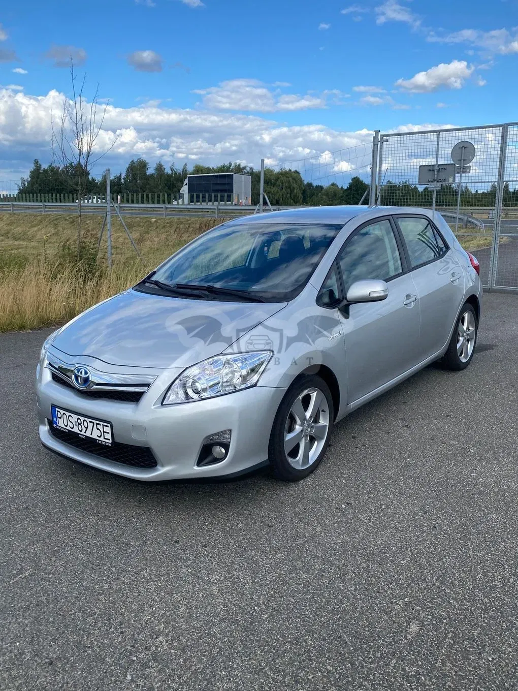 Toyota Auris I (2006-2012) ver-1-8-hsd-luna 2012