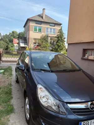 Opel Corsa D (2006-2014) 1.2 16V Cosmo 2010