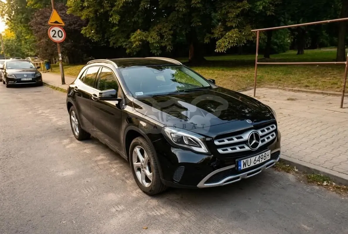 Mercedes-Benz GLA 200 7G-DCT Style 2017