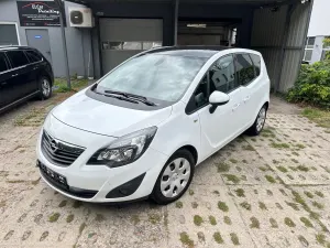 Opel Meriva II (2010-) 1.4 Color Edition 2012