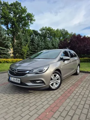 Opel Astra K (2015-2021) 1.4 Enjoy 2017