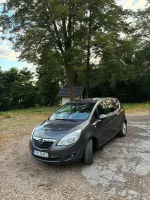 Opel Meriva II (2010-) 1.4 T Edition 150 2012