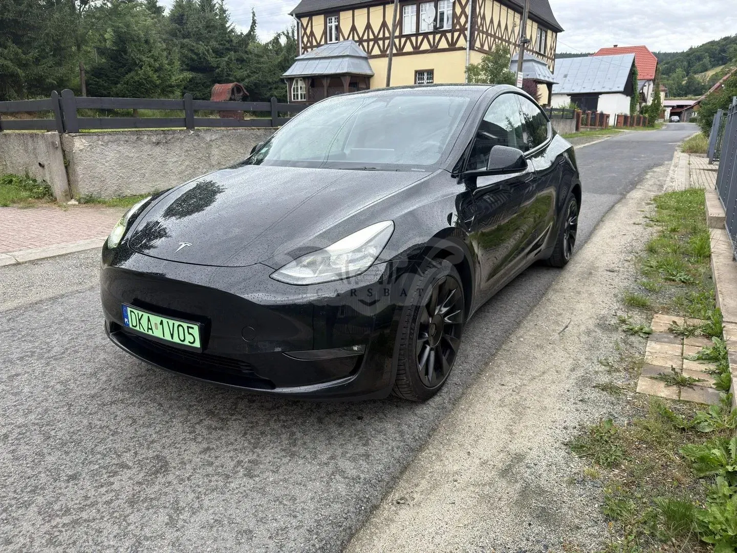 Tesla Model y 2024