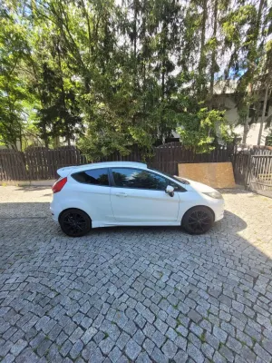 Ford Fiesta Mk7 (2008-) 1.6 TDCi Sport 2012