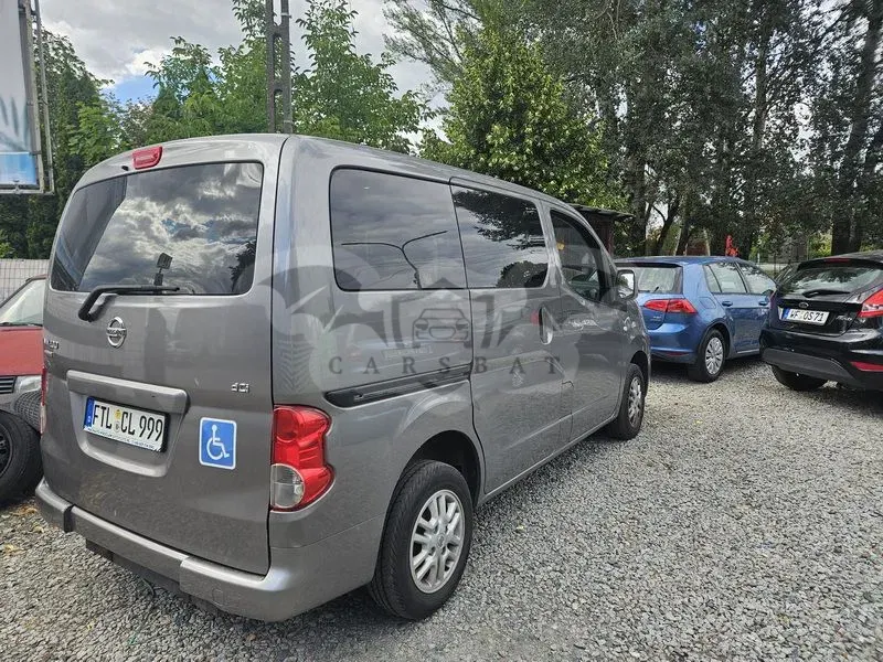 Nissan NV200 2013