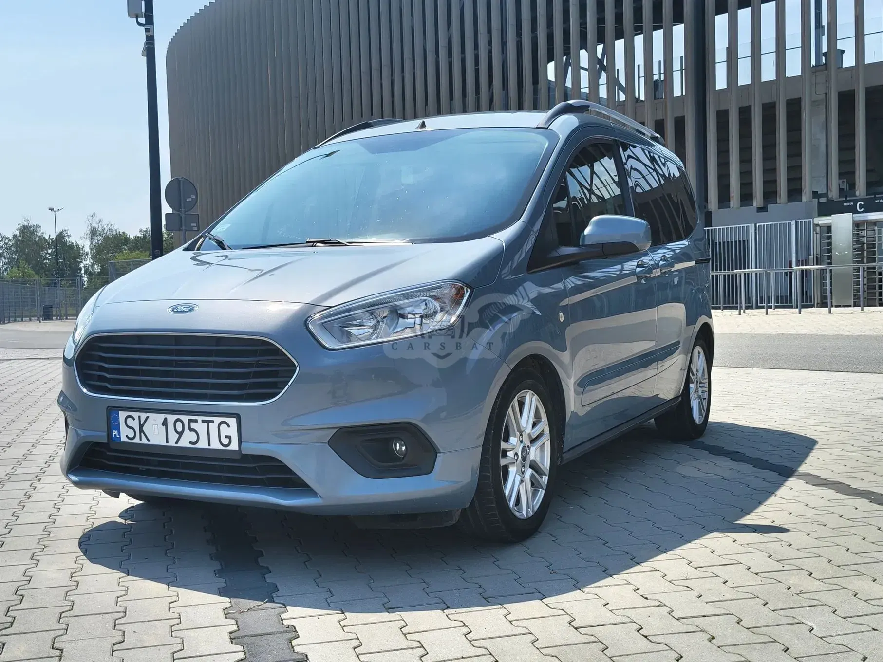 Ford Tourneo Courier 1.5 TDCi Titanium 2020
