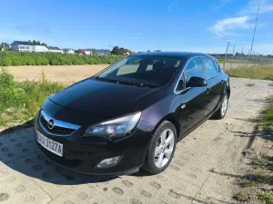 Opel Astra J (2009-2019) 1.6 Sport 2010