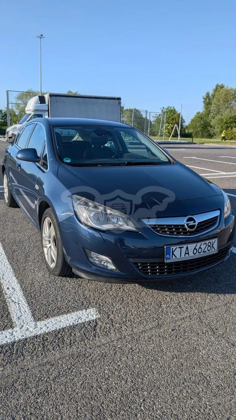Opel Astra J (2009-2019) 1.4 T Cosmo 2011