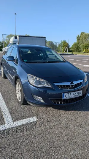 Opel Astra J (2009-2019) 1.4 T Cosmo 2011