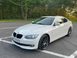 BMW 3 Series E90/E91/E92/E93 (2005-2012) 335i xDrive 2011