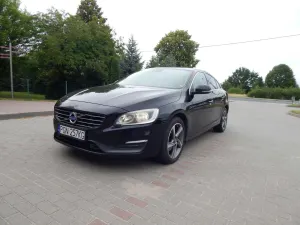 Volvo S60 II (2010-) D4 Drive-E Momentum 2014