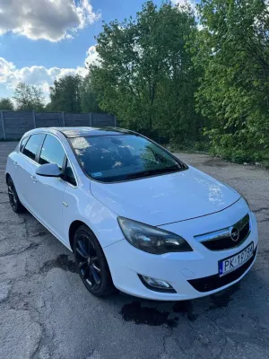 Opel Astra J (2009-2019) 1.4 Turbo 2011