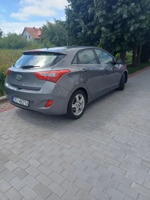 Hyundai i30 II (2012-2017) blue 1.6 CRDi Style 2012