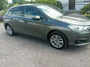 Citroën C4 II (2010-) PureTech 110 Live 2016