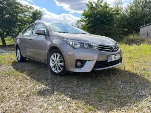 Toyota Corolla Seria E16 (2012-2019) 1.6 Premium 2014