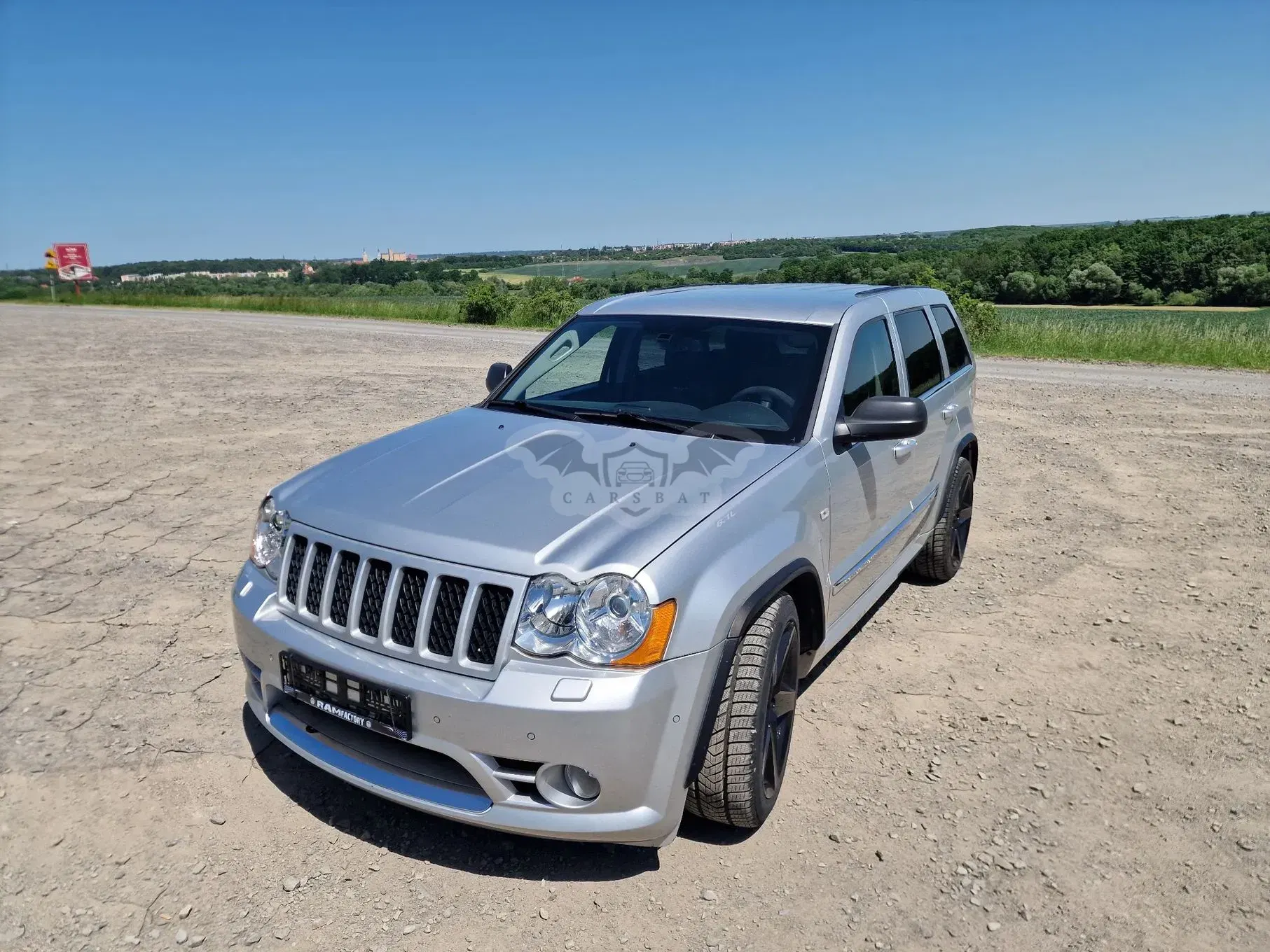 Jeep Grand Cherokee III (2005-2010) 6.1 V8 SRT8 2008