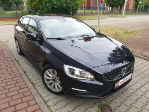 Volvo V60 I (2011-2018) D3 Geartronic Linje Svart 2016