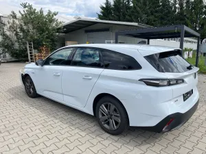 Peugeot 308 P5 (2021-) Hybrid 136e-DSC6 Style 2025