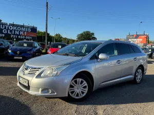 Toyota Avensis III (2009-) 1.8 Luna EU5 2010