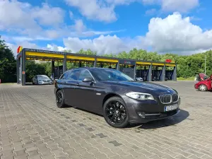 BMW 5 Series F10/F11 (2009-2017) 520d 2011