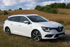 Renault Megane IV (2016-) 1.2 16V TCe Energy Bose 2016