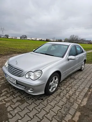 Mercedes-Benz C W203 (2000-2007) 200 CDI Automatik Avantgarde 2004