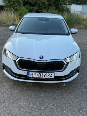 Skoda Octavia IV (2020-) 1.5 TSI e-Tec Ambition DSG 2021