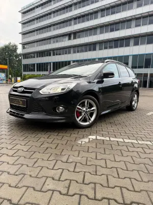 Ford Focus Mk3 (2010-2018) 1.6 EcoBoost Start-Stopp-System Titanium 2014