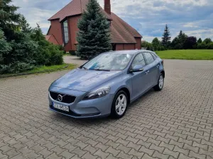 Volvo V40 II (2012-) D2 Geartronic Kinetic 2018