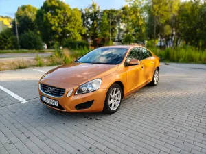 Volvo S60 II (2010-) D3 Geartronic Momentum 2010