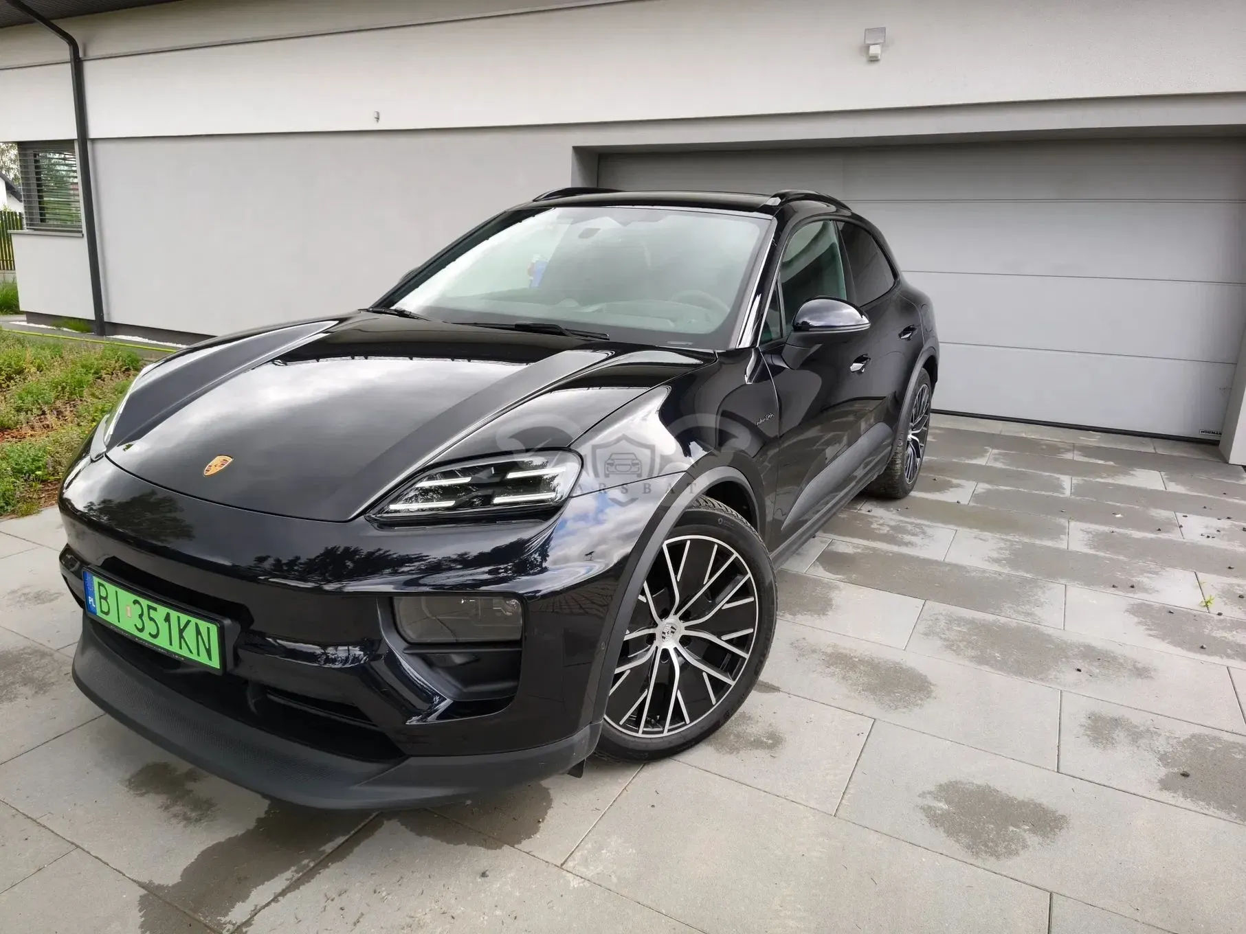 Porsche Macan II (2024-) 2025