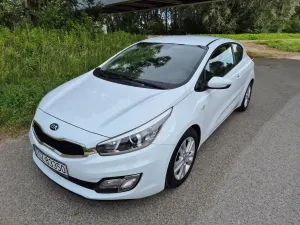 Kia Ceed 1.6 GDI L 2013